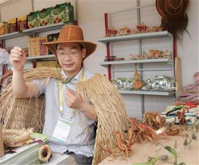 綿陽非遺代表性傳承人黃強入選2020年度鄉村文化和旅游能人名單 .init「background: url(); width: 297px; height: 297px;」